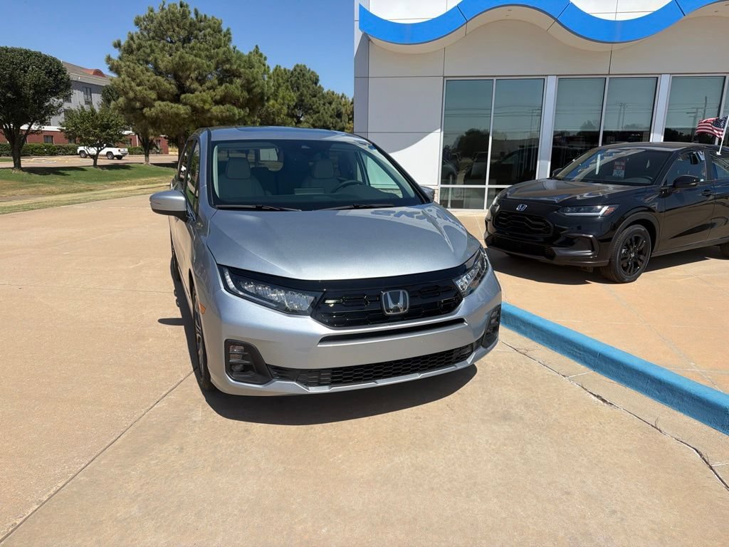 New 2026 Honda Odyssey Touring image 4