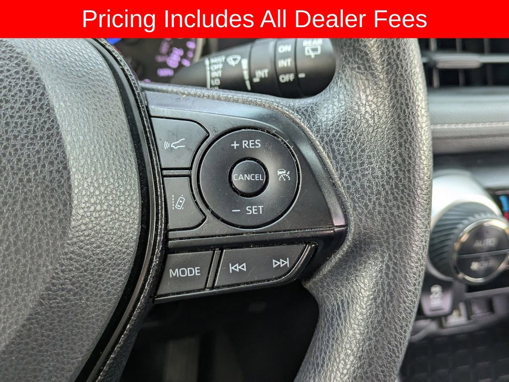 Certified 2020 Toyota RAV4 XLE w/ Convenience Package AWD/4WD image 27