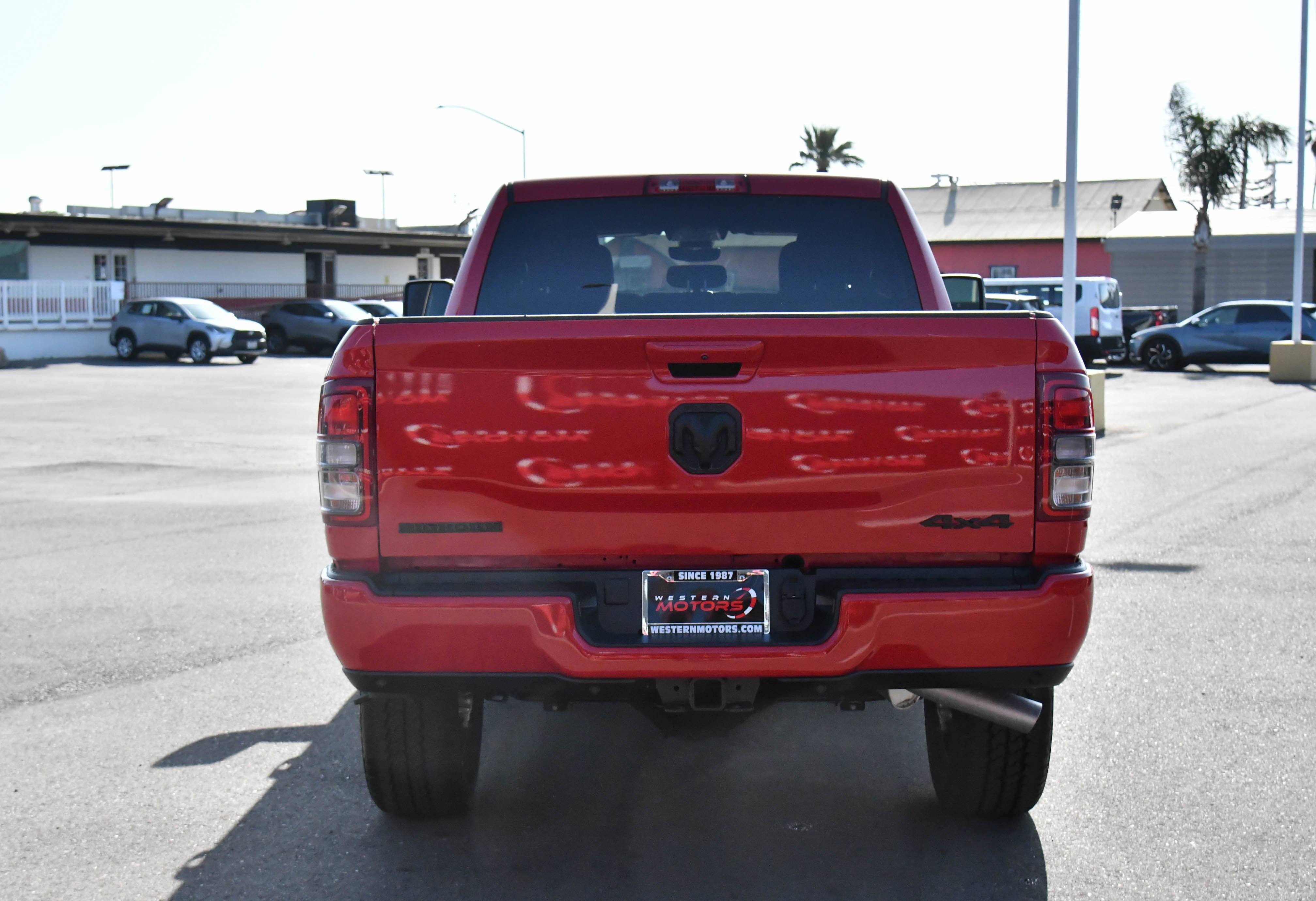 Used 2024 RAM 2500 Big Horn w/ Night Edition AWD/4WD image 7