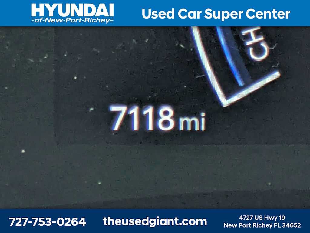 Used 2025 Toyota Camry SE FWD image 34