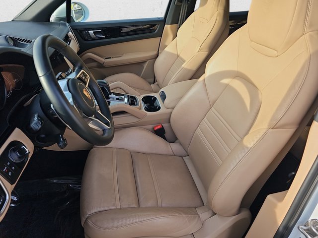 Used 2023 Porsche Cayenne image 15