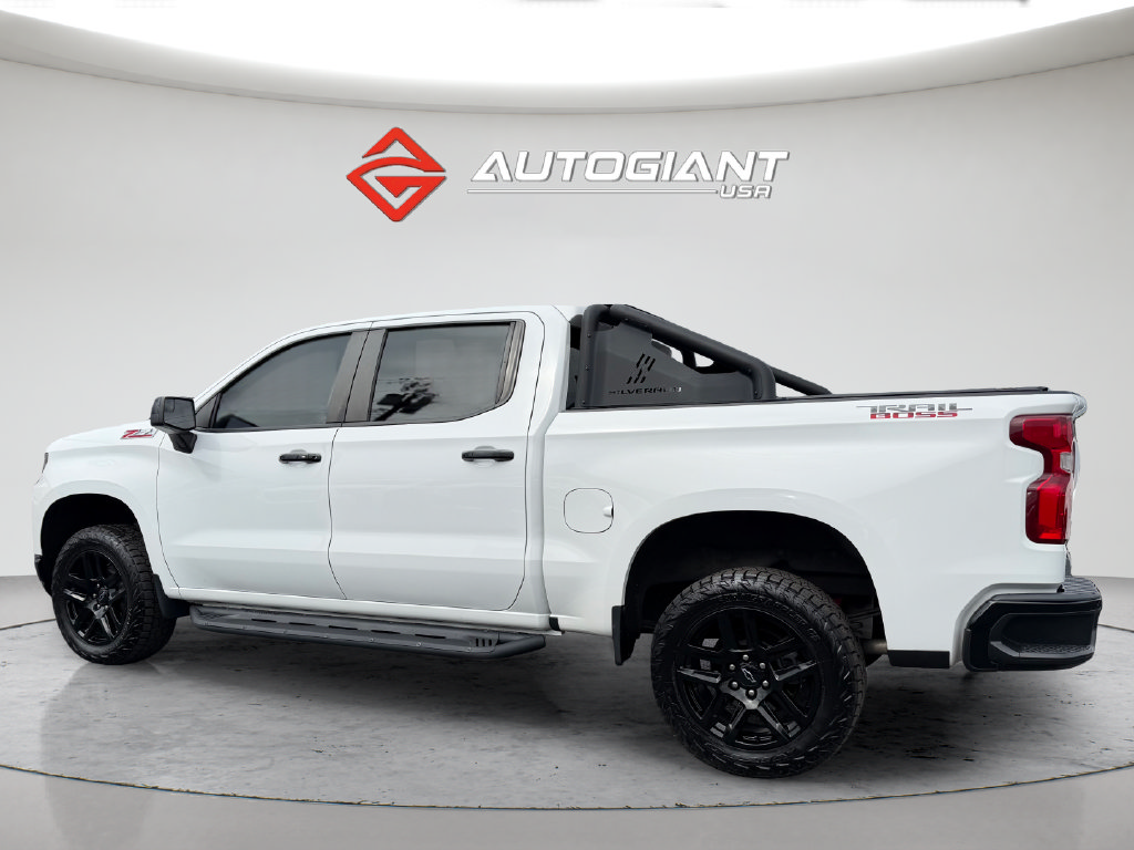 Used 2021 Chevrolet Silverado 1500 LT Trail Boss w/ Convenience Package II AWD/4WD image 4