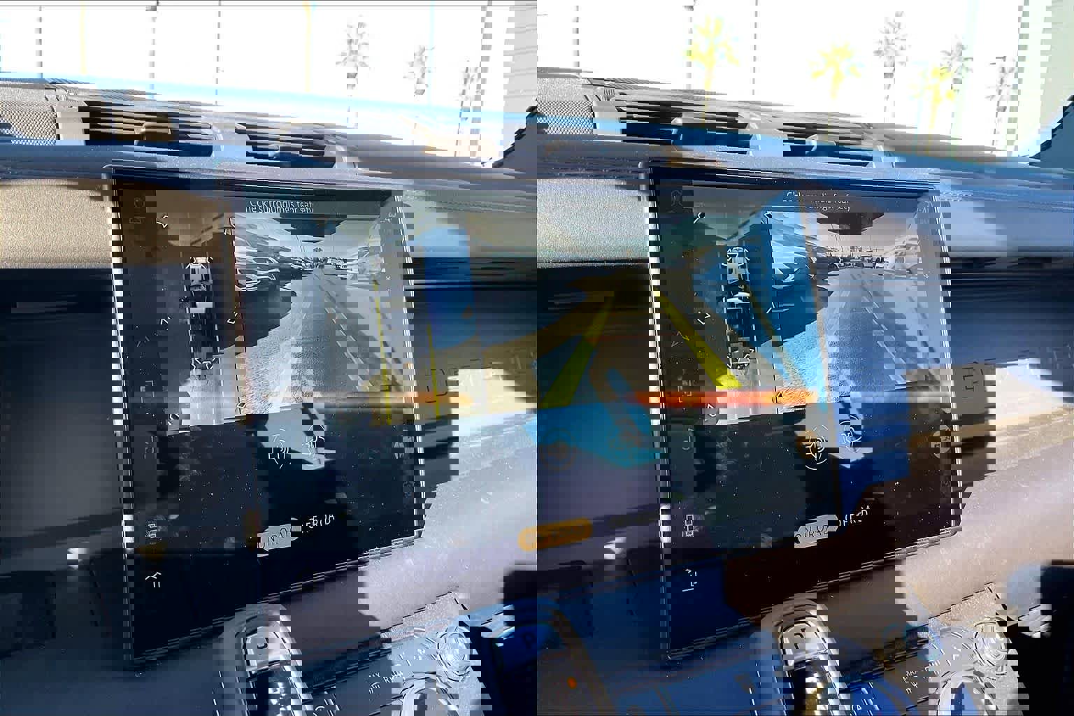 Used 2025 Land Rover Defender 110 S image 22