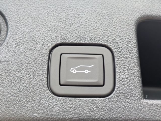 New 2026 Chevrolet Equinox RS w/ Convenience Package III FWD image 30