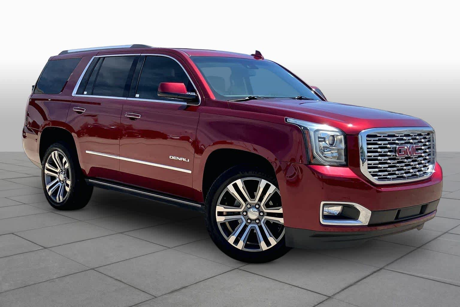 Used 2018 GMC Yukon Denali w/ Denali Ultimate Package AWD/4WD image 3