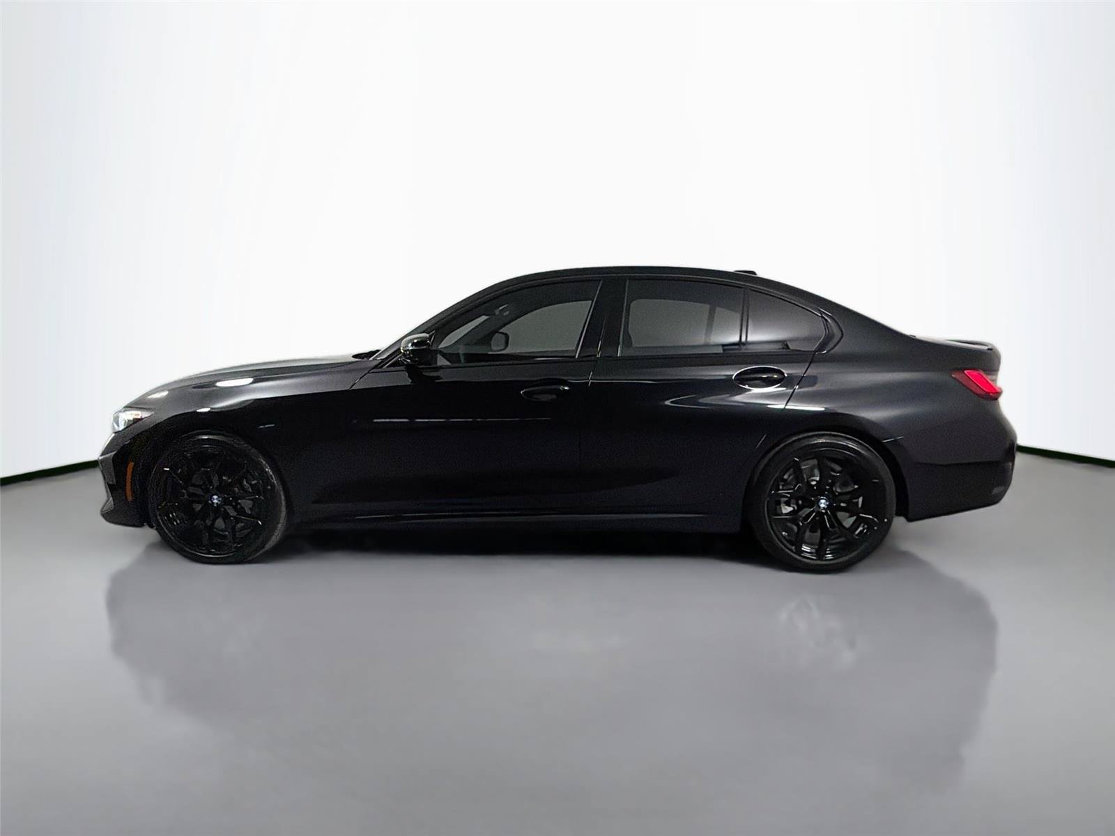 New 2026 BMW 330i Sedan w/ M Sport Package RWD image 8