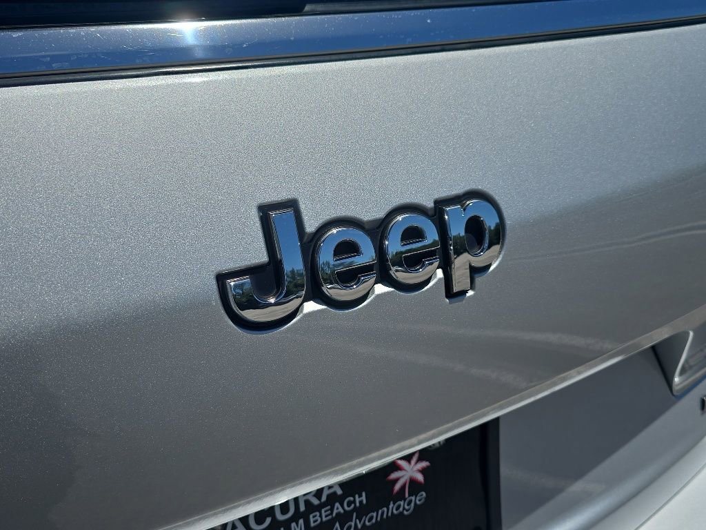 Used 2021 Jeep Grand Cherokee L Limited RWD image 10