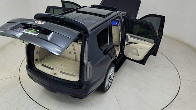 Used 2025 Cadillac Escalade Sport Platinum w/ LPO, Floor Liner Package image 95