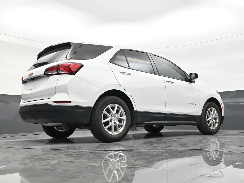Used 2024 Chevrolet Equinox LS w/ LS Convenience Package FWD image 21