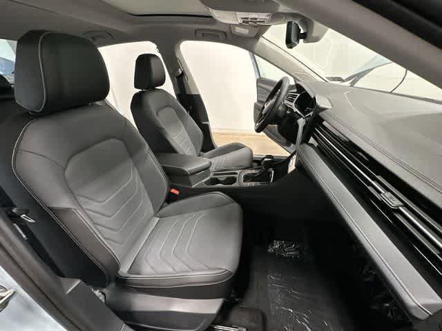 New 2026 Volkswagen Jetta SEL FWD image 24