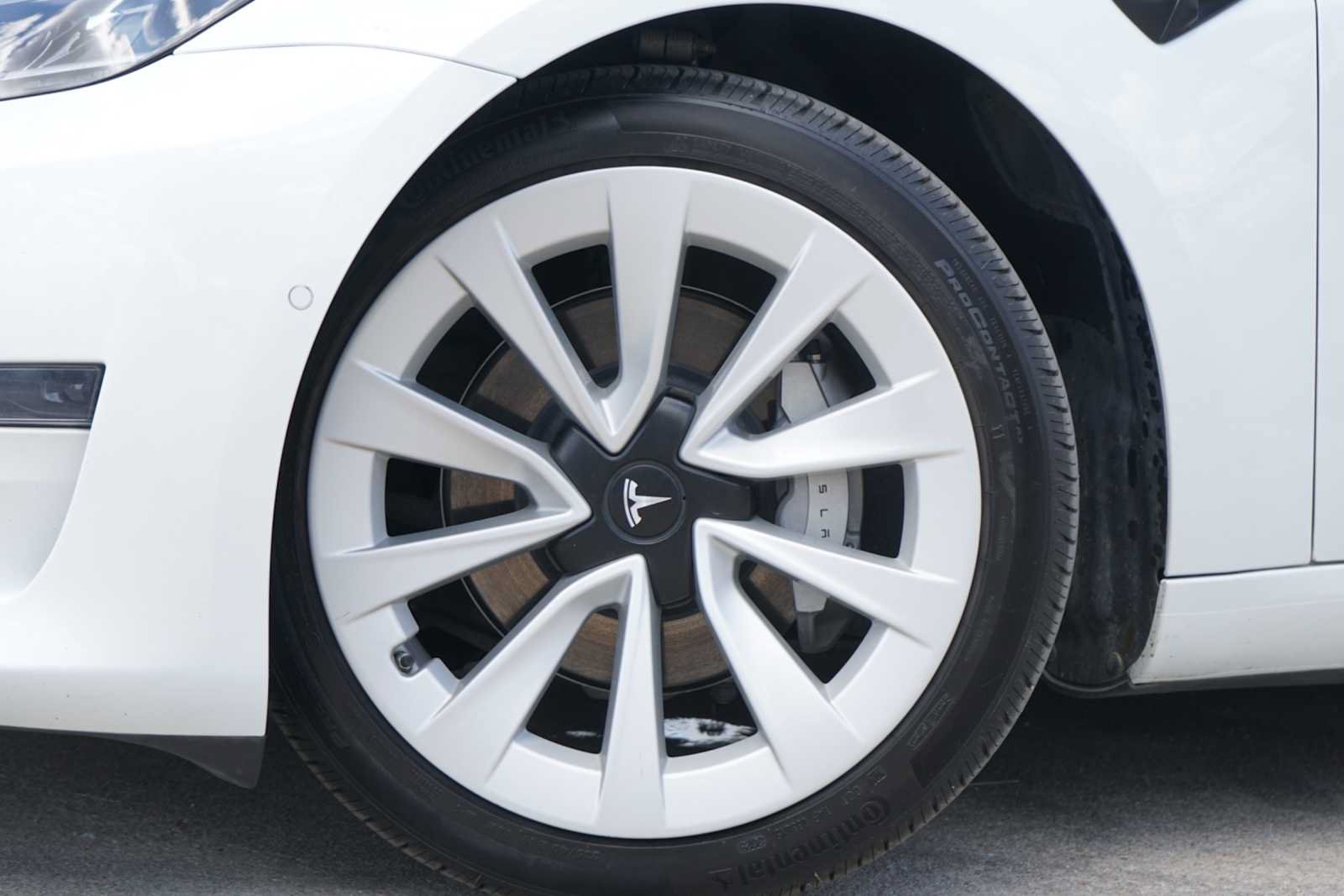 Used 2021 Tesla Model 3 Standard Range Plus RWD image 2