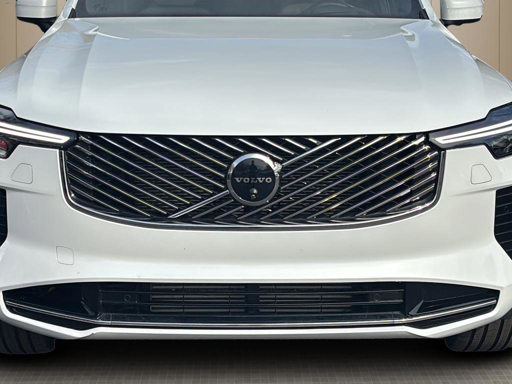 Used 2025 Volvo XC90 T8 Ultra image 9
