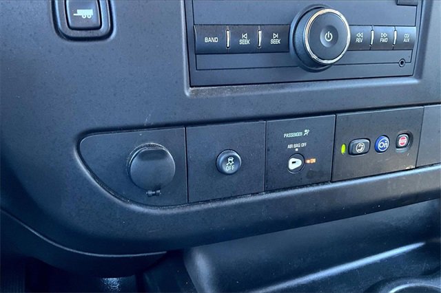 Used 2020 Chevrolet Express 3500 LS image 25