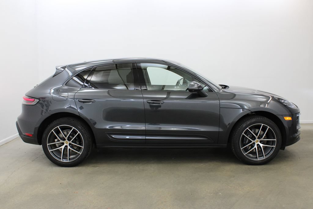 Used 2024 Porsche Macan AWD/4WD image 8