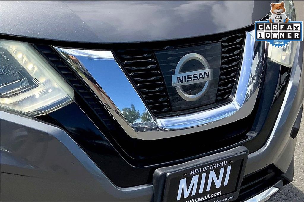 Used 2017 Nissan Rogue SV w/ SV Premium Package image 30