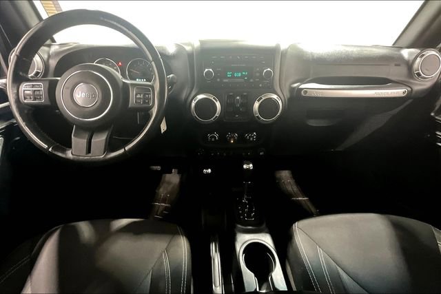 Used 2016 Jeep Wrangler Unlimited Rubicon w/ Dual Top Group image 7