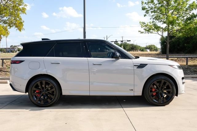New 2026 Land Rover Range Rover Sport Dynamic SE AWD/4WD image 8