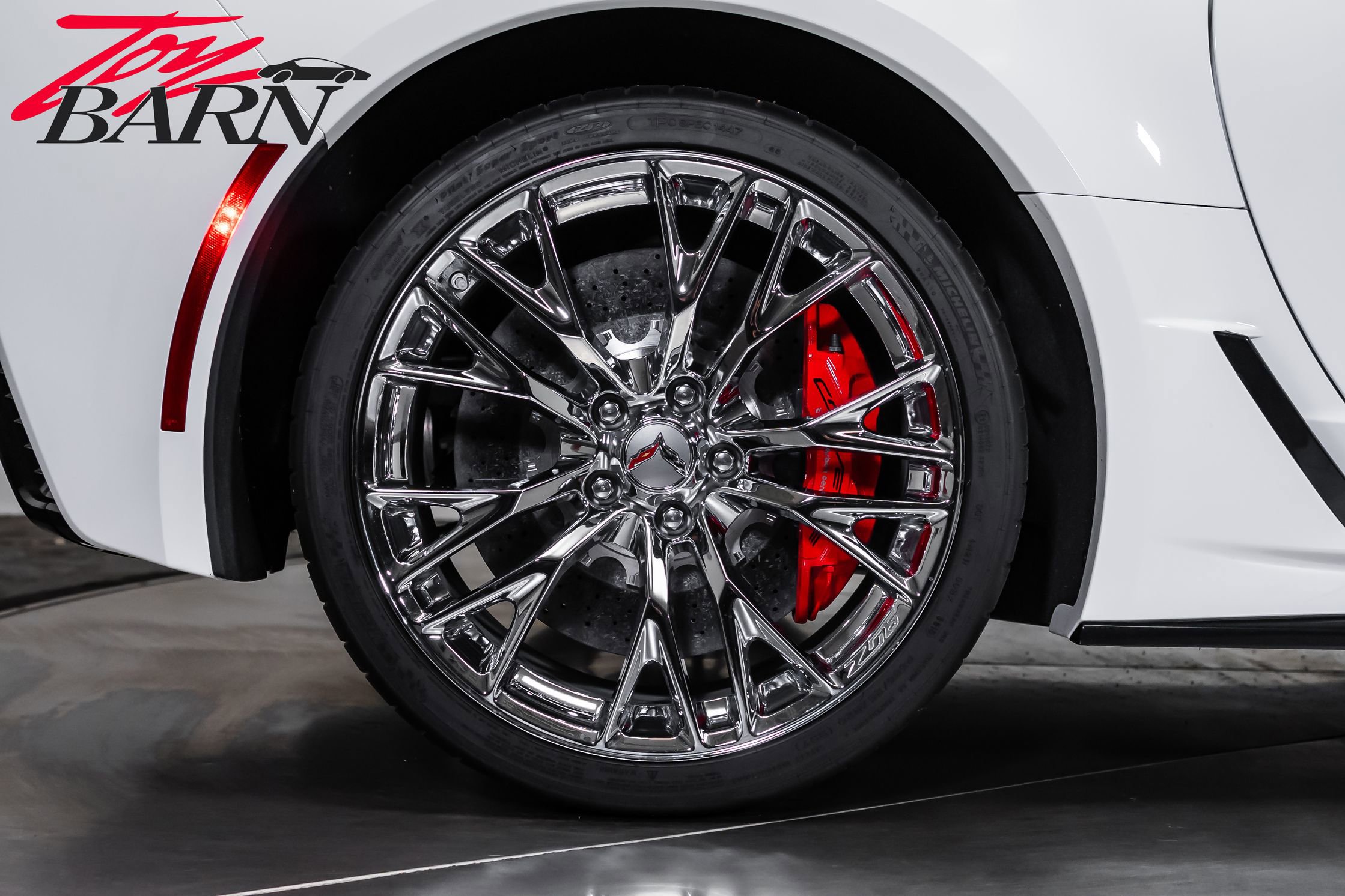 Used 2016 Chevrolet Corvette Z06 w/ 3LZ Preferred Equipment Group RWD image 23