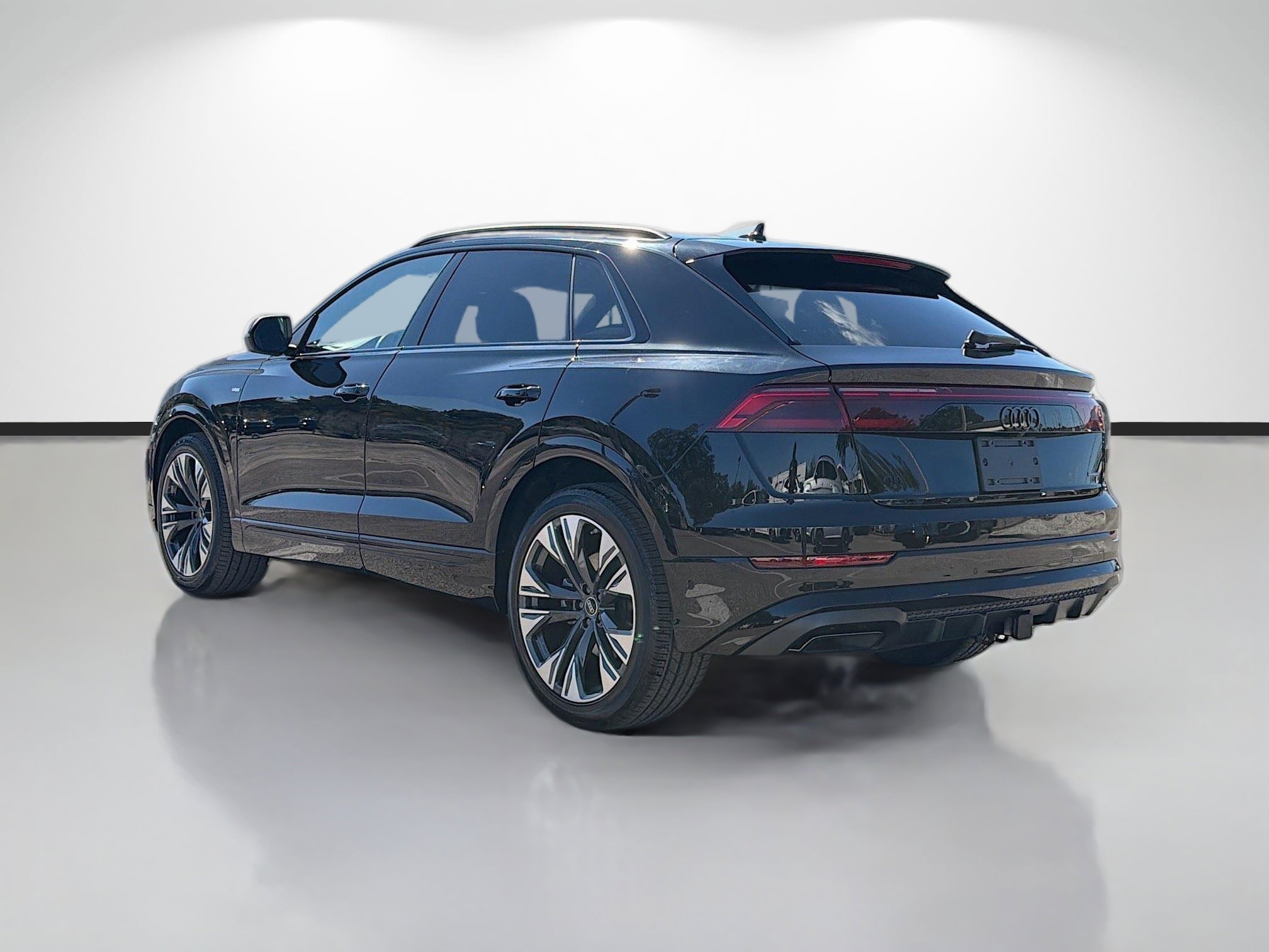 Used 2026 Audi Q8 Premium Plus AWD/4WD image 5