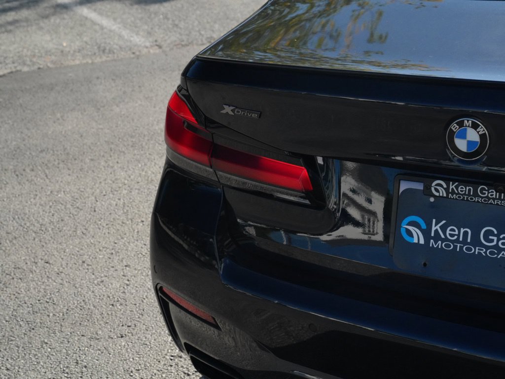 Used 2021 BMW M550i xDrive w/ Shadowloine Package AWD/4WD image 11