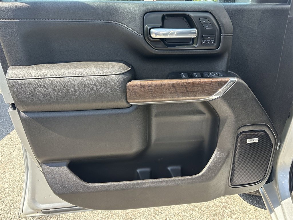 Used 2023 GMC Sierra 3500 Denali w/ Denali Ultimate Package image 13