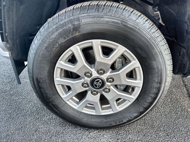 Used 2025 Toyota Tacoma SR5 image 19