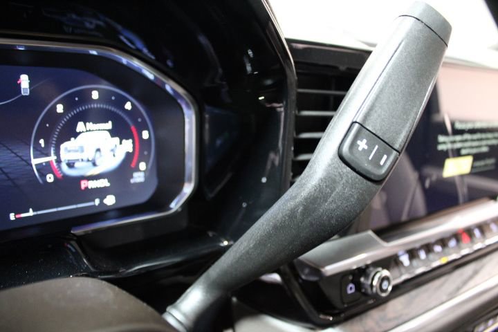 New 2026 GMC Sierra 2500 SLT w/ SLT Premium Package image 36