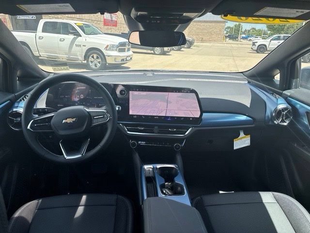 New 2026 Chevrolet Equinox EV LT AWD/4WD image 21