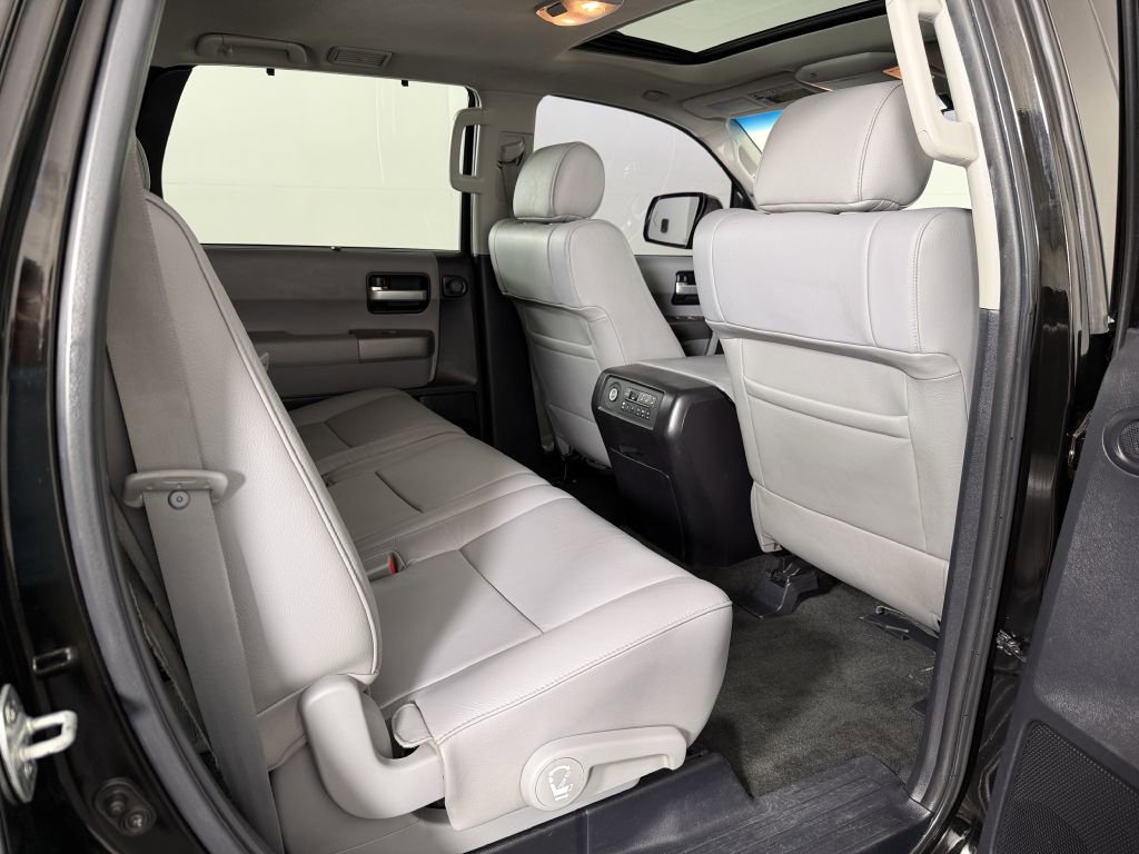 Used 2016 Toyota Sequoia Limited AWD/4WD image 25