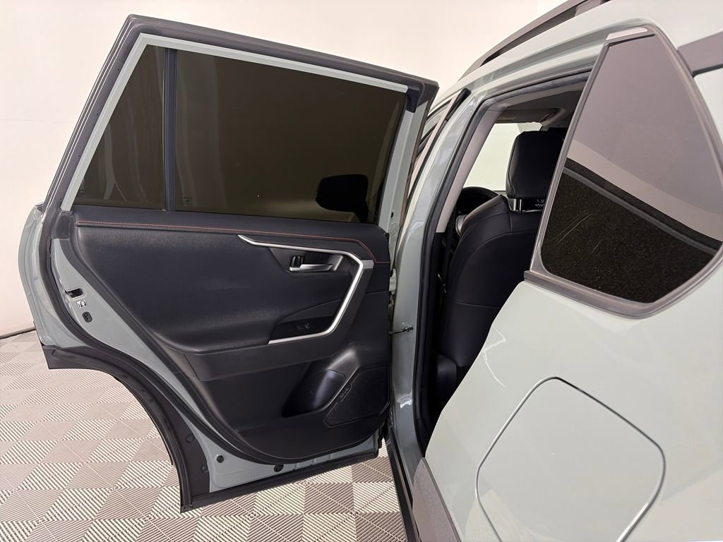 Used 2020 Toyota RAV4 Adventure image 12