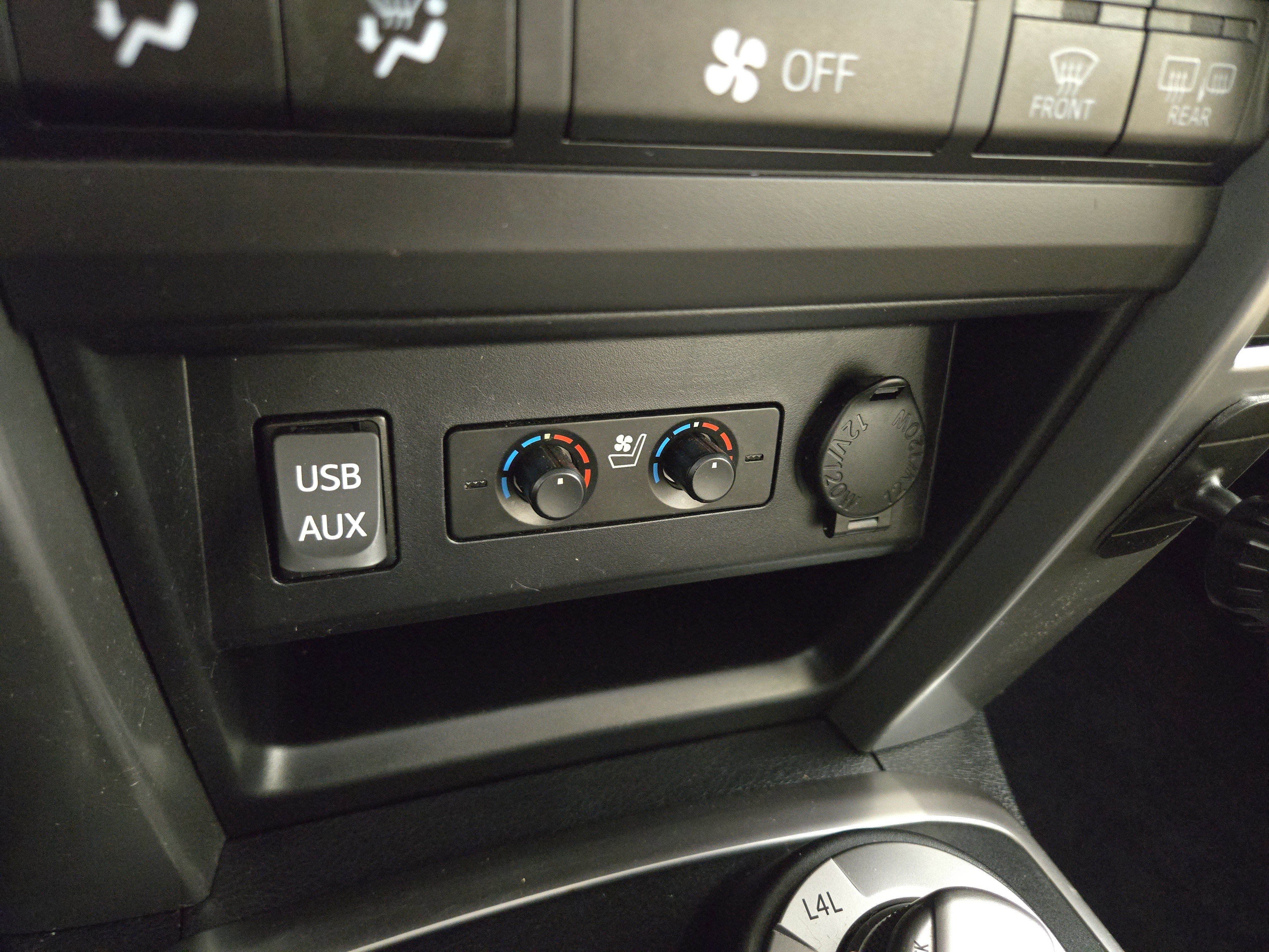 Used 2016 Toyota 4Runner Limited image 28