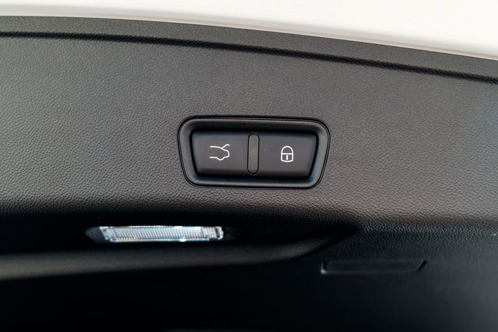 Certified 2023 Maserati Grecale Modena image 63