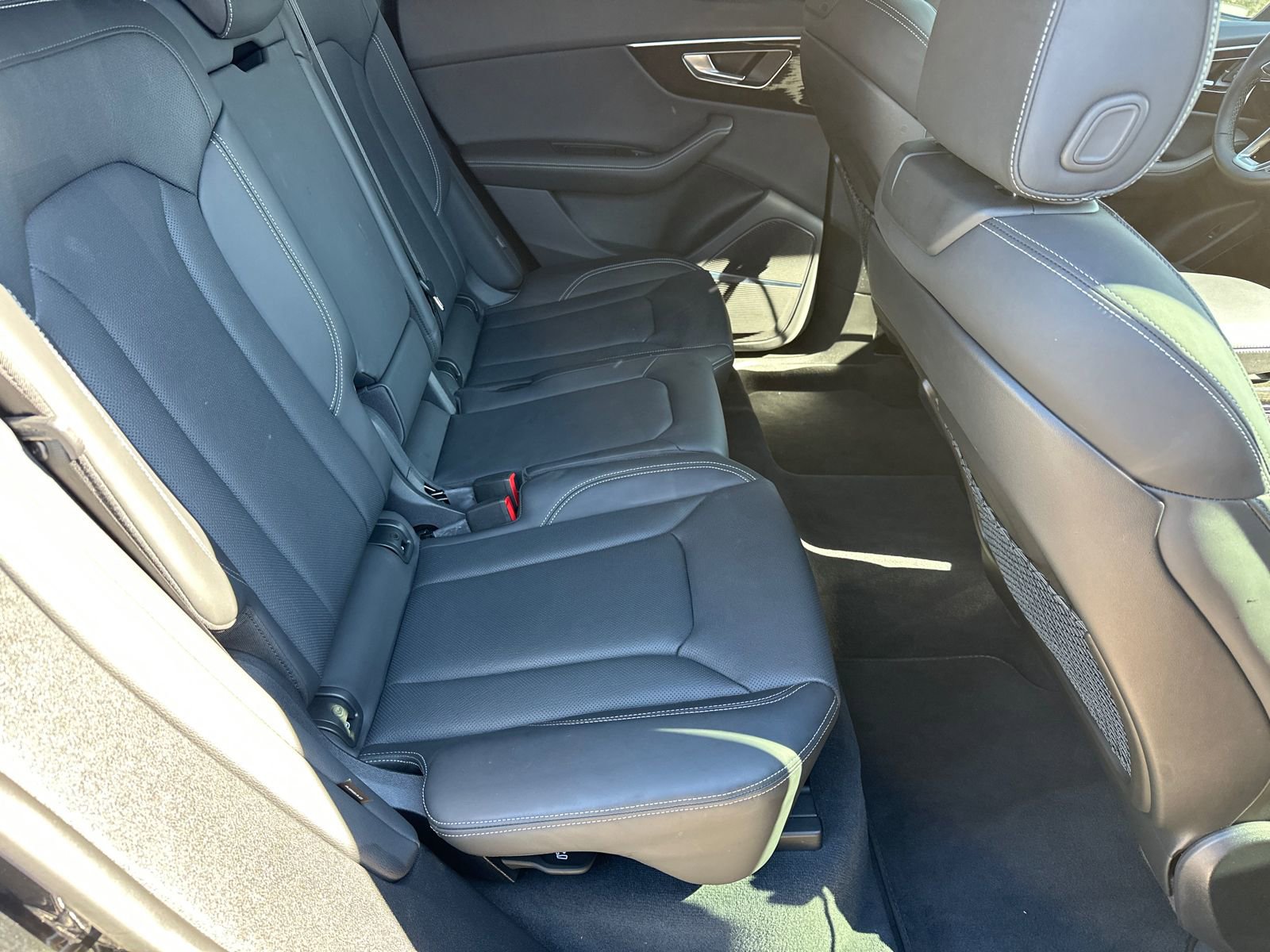 Used 2024 Audi Q8 Prestige image 15