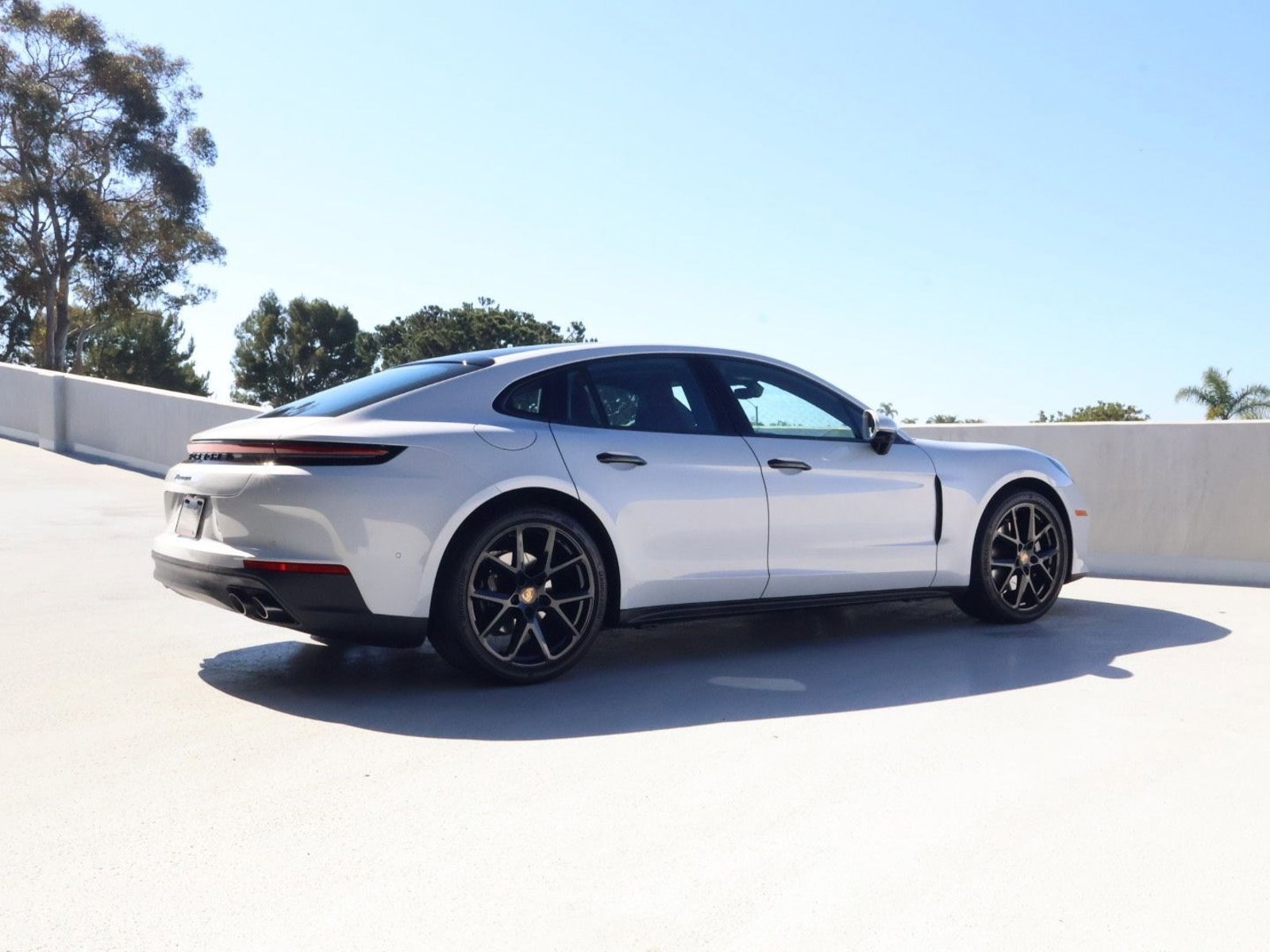 Certified 2025 Porsche Panamera image 8