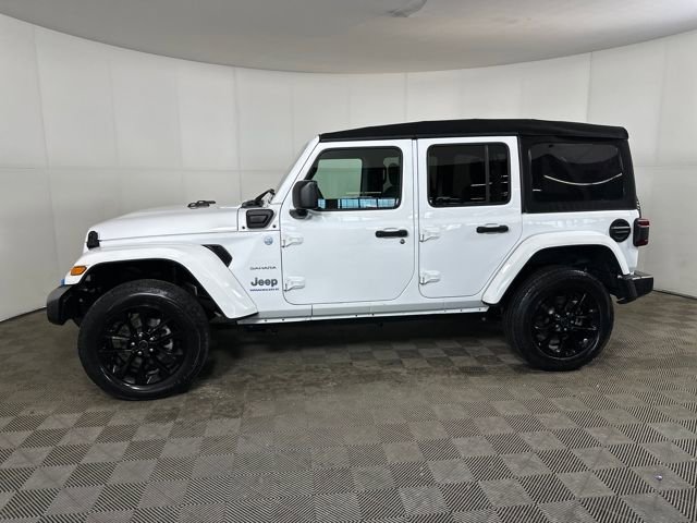 Used 2024 Jeep Wrangler Sahara 4xe image 6