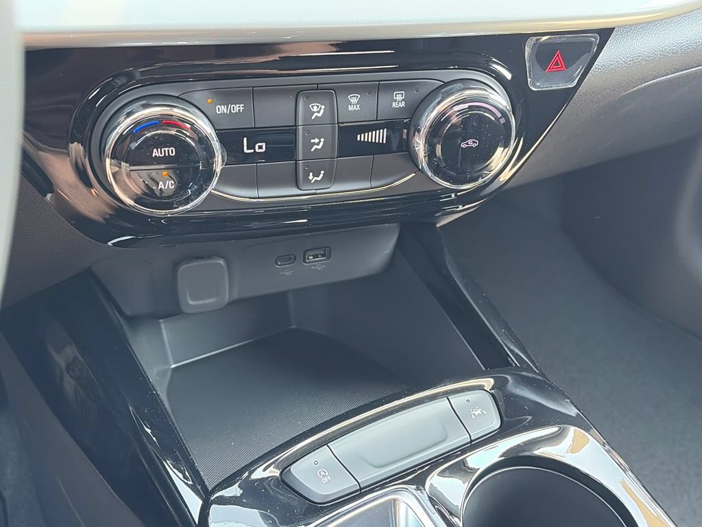 New 2026 Chevrolet Trax LT FWD image 20