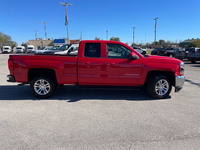 Used 2018 Chevrolet Silverado 1500 LT w/ All Star Edition AWD/4WD image 16