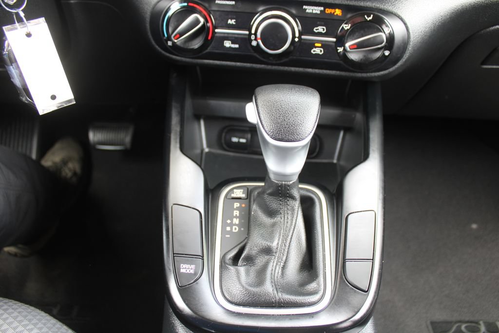 Certified 2025 Kia Soul LX FWD image 31
