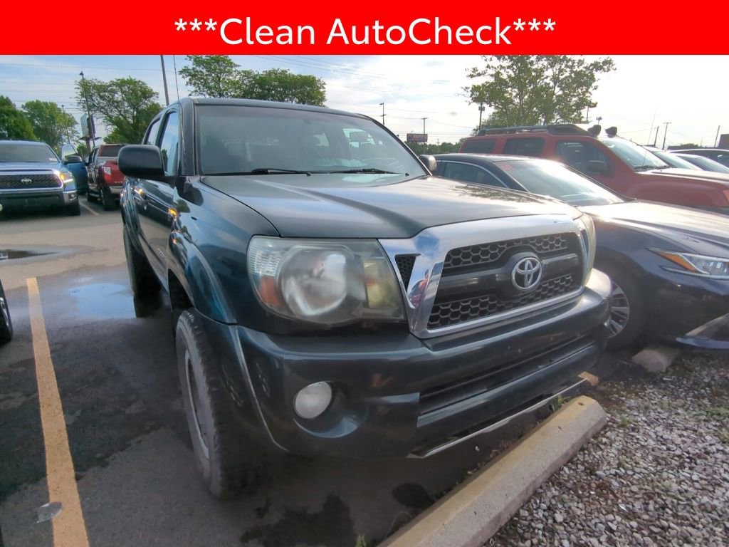 Used 2011 Toyota Tacoma 4x4 Double Cab w/ TRD Off-Road Pkg image 3