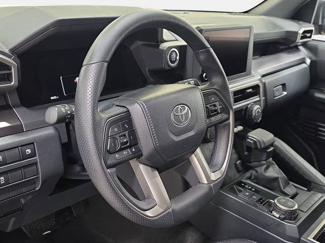 Certified 2026 Toyota 4Runner SR5 AWD/4WD image 12