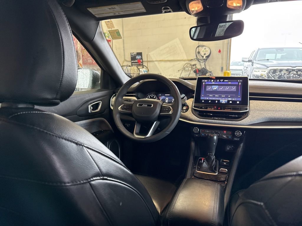 Used 2023 Jeep Compass Latitude w/ Convenience Group image 53
