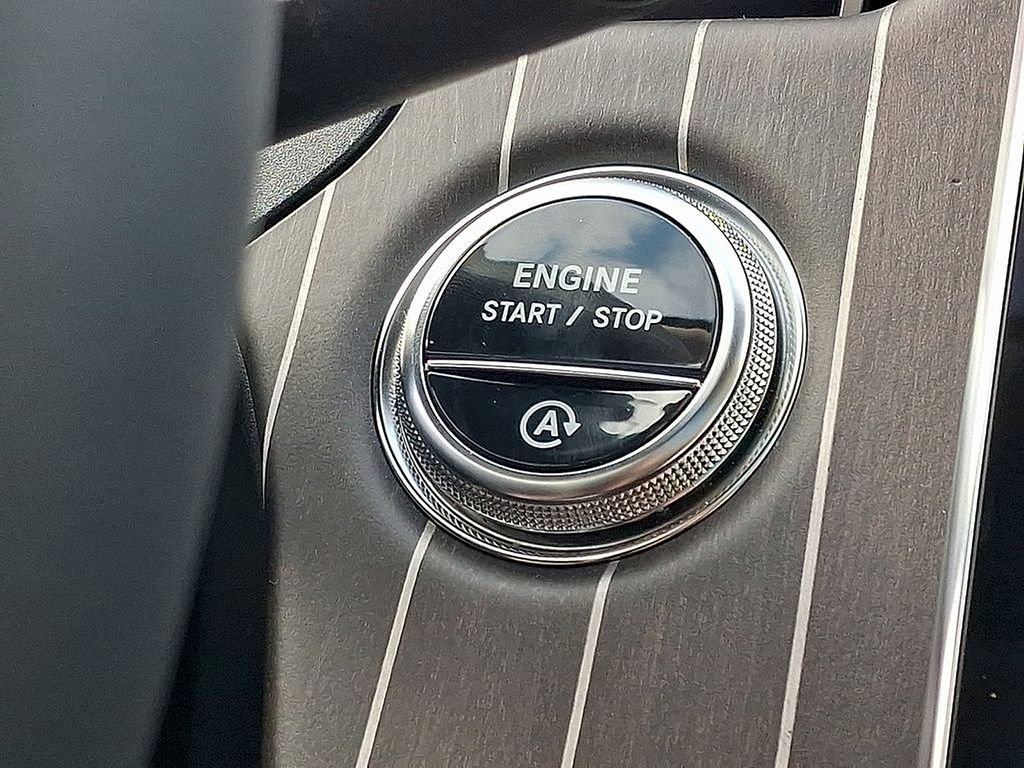 Used 2025 Mercedes-Benz E 350 Sedan image 23