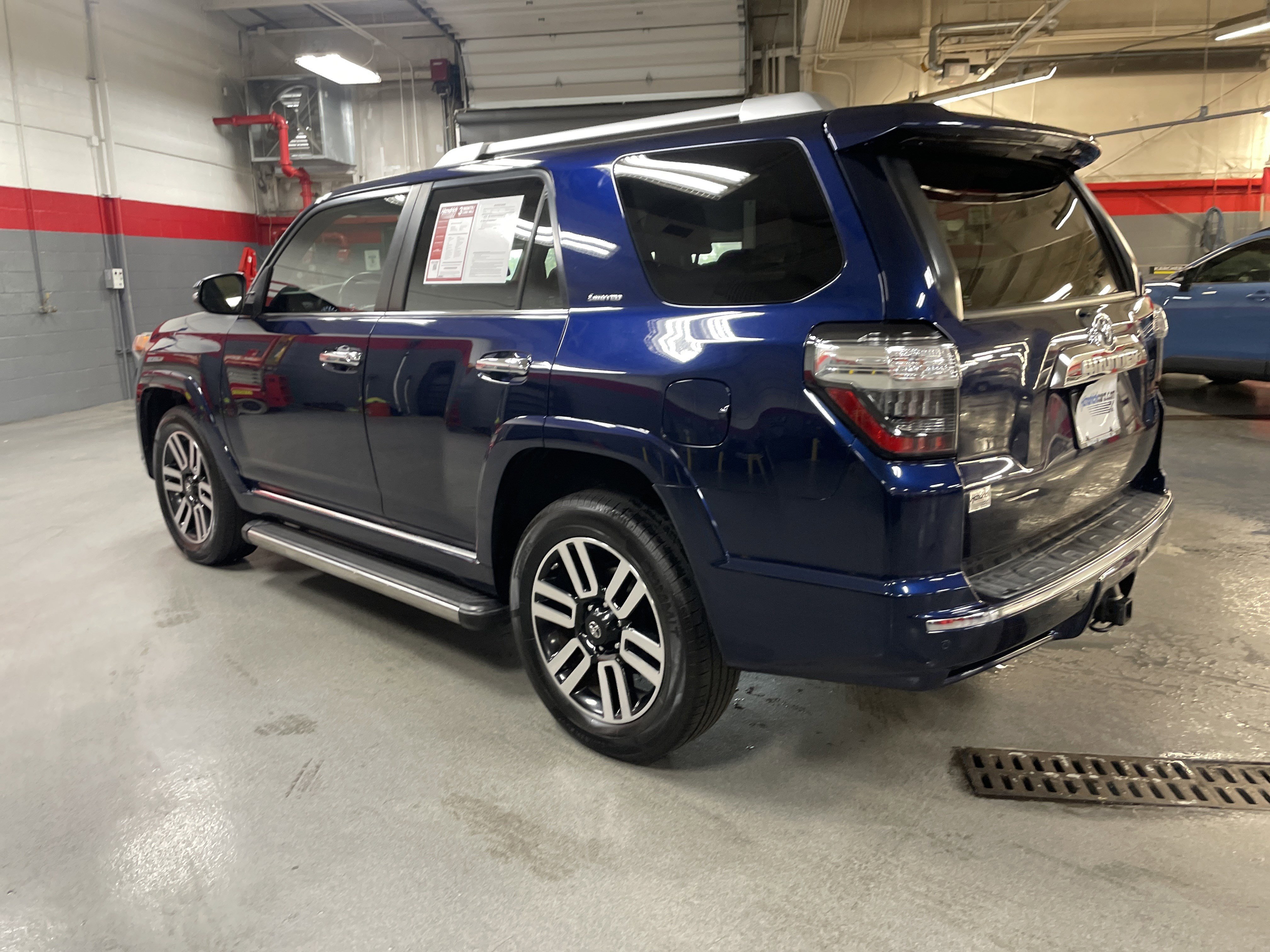 Used 2016 Toyota 4Runner Limited AWD/4WD image 8