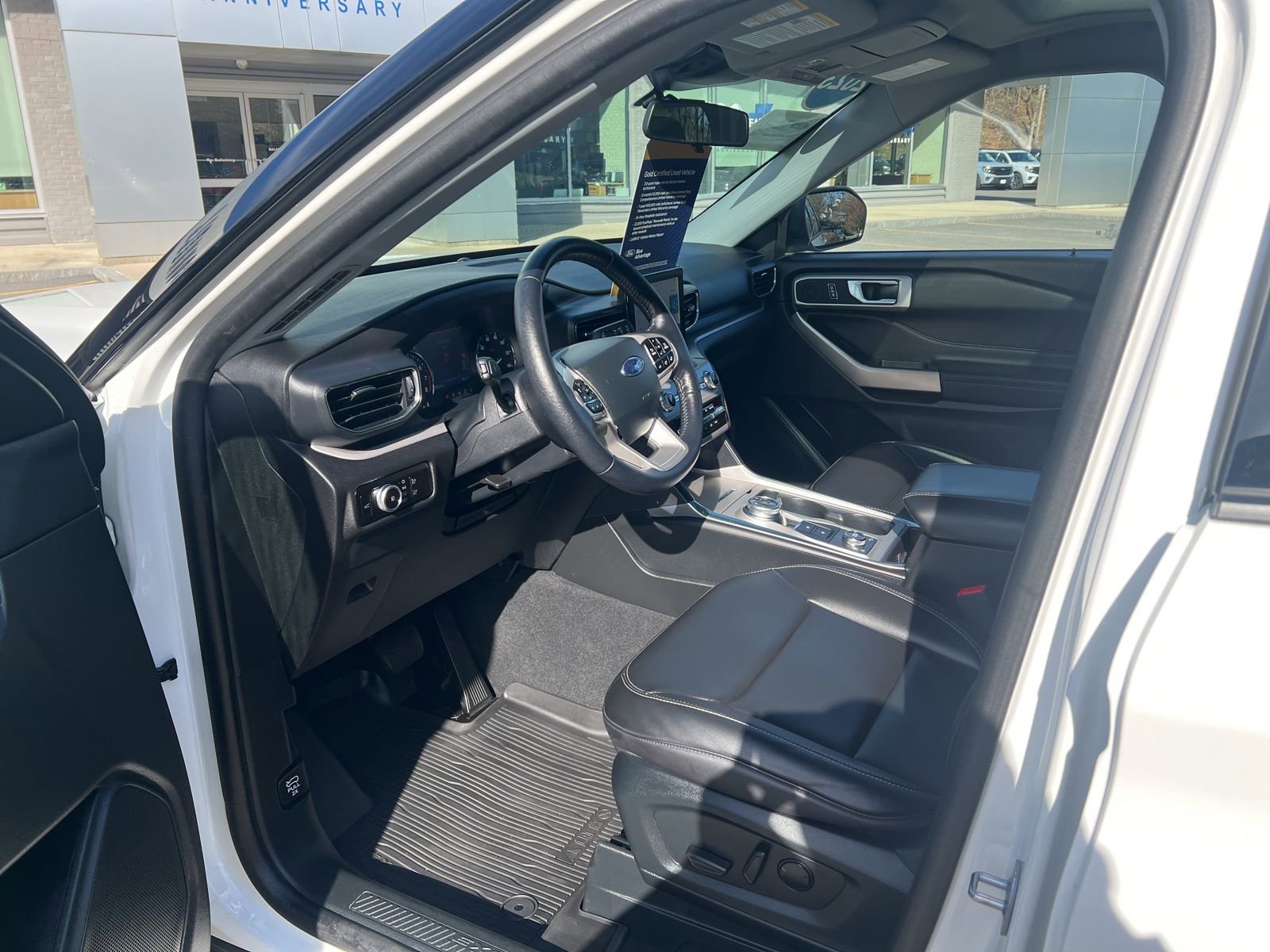 Certified 2023 Ford Explorer XLT w/ Equipment Group 202A AWD/4WD image 23