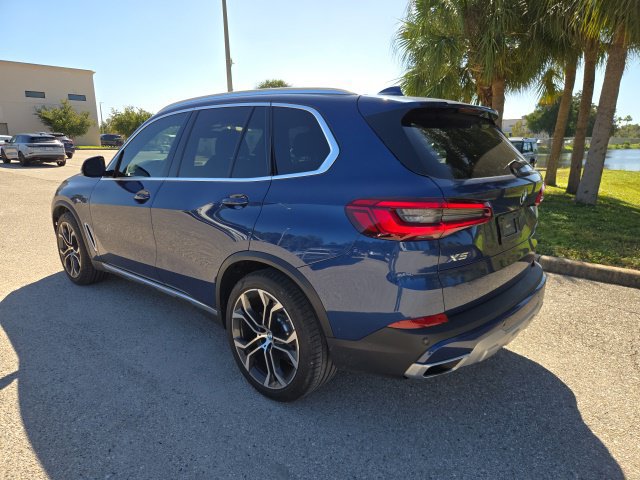 Used 2020 BMW X5 sDrive40i w/ Premium Package RWD image 3