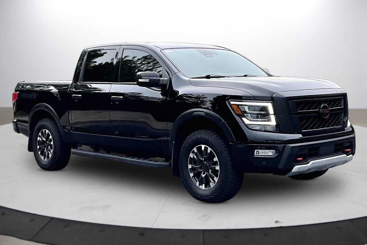 Used 2023 Nissan Titan PRO-4X w/ Pro-4x Convenience Package AWD/4WD image 2