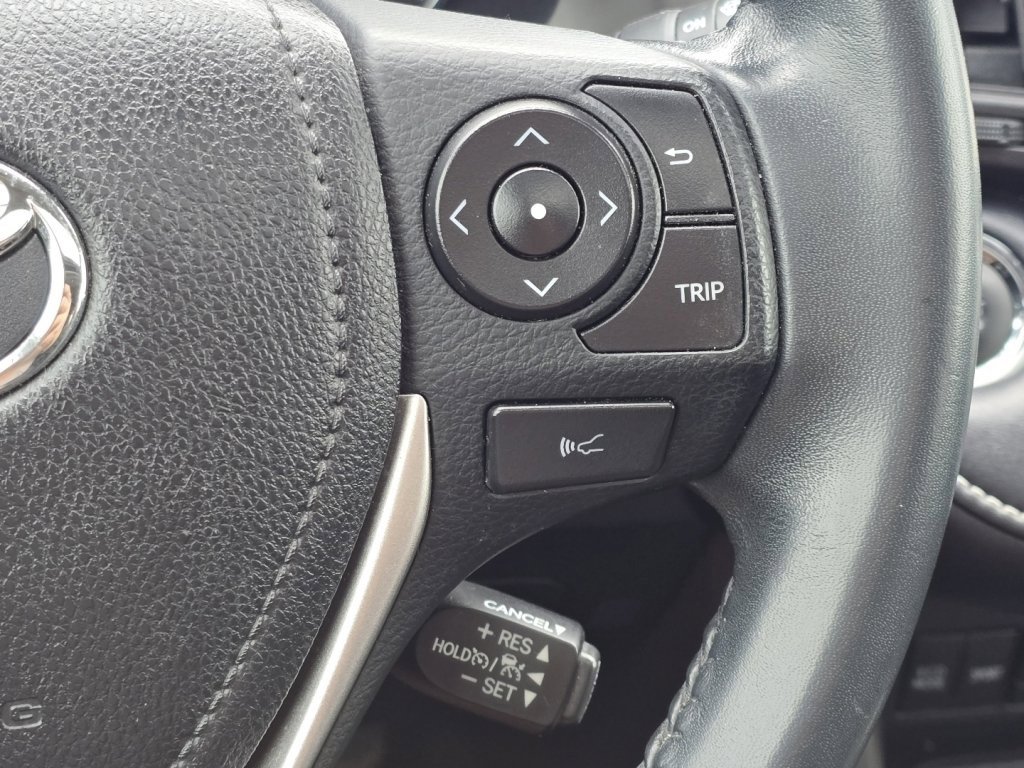 Used 2018 Toyota RAV4 Limited image 31