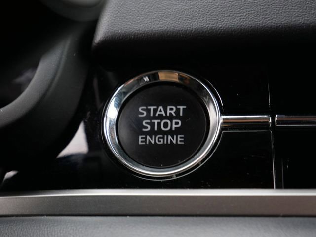 Used 2023 Mitsubishi Outlander ES FWD image 26