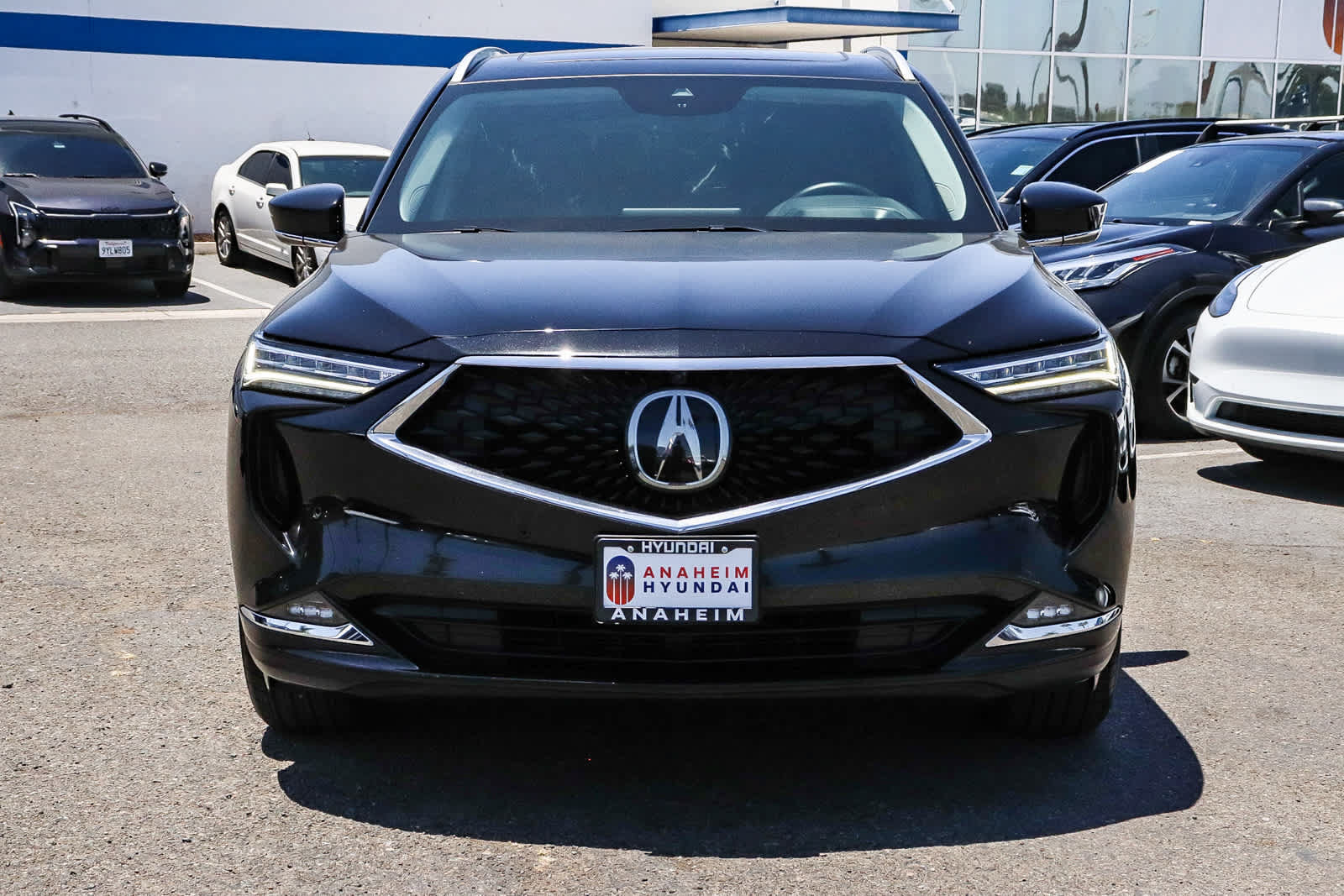 Used 2023 Acura MDX SH-AWD w/ Advance Package image 2