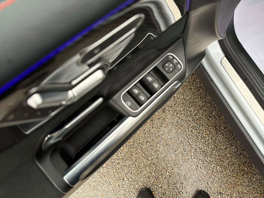 Certified 2025 Mercedes-Benz GLB 250 4MATIC image 12